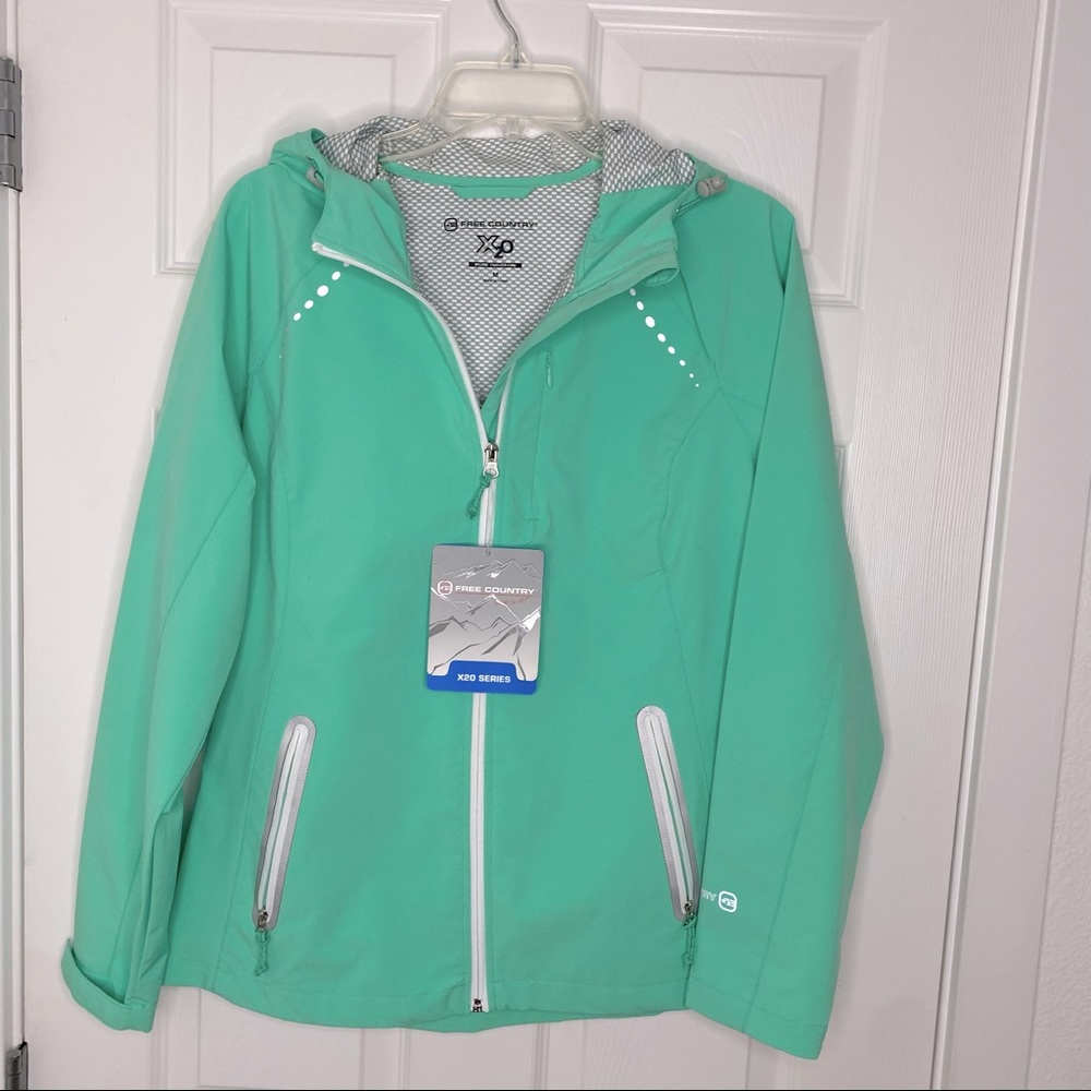 Free Country Women’s Waterproof Jacket Size M NWT